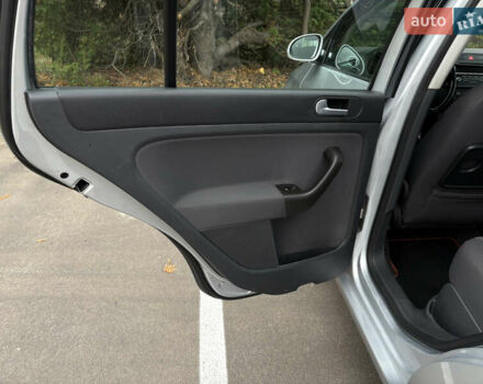 Серый Фольксваген Гольф Плюс, объемом двигателя 1.6 л и пробегом 170 тыс. км за 5999 $, фото 28 на Automoto.ua