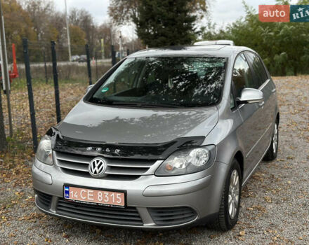 Серый Фольксваген Гольф Плюс, объемом двигателя 1.6 л и пробегом 211 тыс. км за 6600 $, фото 5 на Automoto.ua