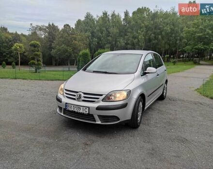 Серый Фольксваген Гольф Плюс, объемом двигателя 1.6 л и пробегом 255 тыс. км за 6300 $, фото 7 на Automoto.ua