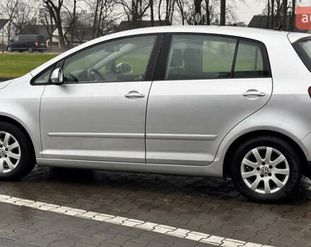 Сірий Фольксваген Golf Plus, об'ємом двигуна 1.6 л та пробігом 216 тис. км за 5850 $, фото 4 на Automoto.ua