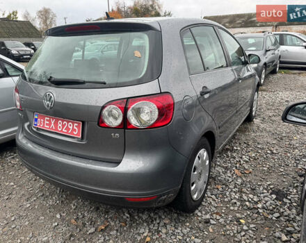 Серый Фольксваген Гольф Плюс, объемом двигателя 1.6 л и пробегом 229 тыс. км за 6300 $, фото 4 на Automoto.ua