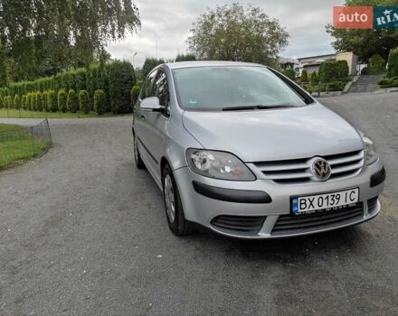 Серый Фольксваген Гольф Плюс, объемом двигателя 1.6 л и пробегом 255 тыс. км за 6300 $, фото 16 на Automoto.ua