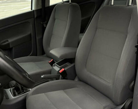 Серый Фольксваген Гольф Плюс, объемом двигателя 1.6 л и пробегом 171 тыс. км за 5699 $, фото 19 на Automoto.ua