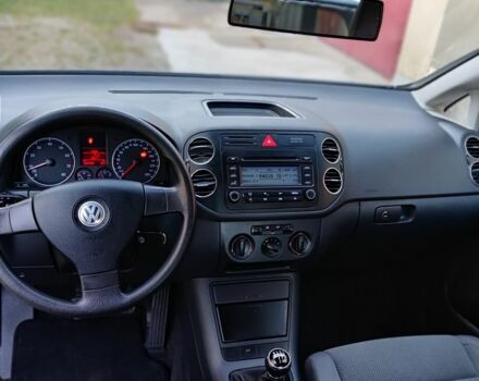 Фольксваген Golf Plus 2005 у Чернівцях на Automoto.ua Сірий Фольксваген Golf Plus, об'ємом двигуна 1.6 л та пробігом 185 тис. км за 5700 $, фото 17 на Automoto.ua