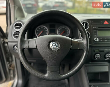 Серый Фольксваген Гольф Плюс, объемом двигателя 1.6 л и пробегом 211 тыс. км за 6600 $, фото 29 на Automoto.ua