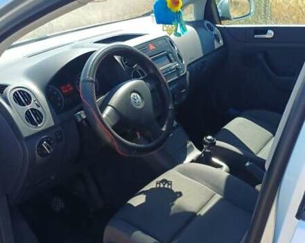 Серый Фольксваген Гольф Плюс, объемом двигателя 1.4 л и пробегом 183 тыс. км за 5497 $, фото 3 на Automoto.ua