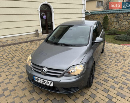 Серый Фольксваген Гольф Плюс, объемом двигателя 1.6 л и пробегом 209 тыс. км за 5200 $, фото 9 на Automoto.ua