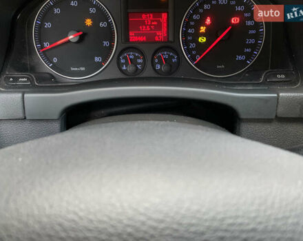 Серый Фольксваген Гольф Плюс, объемом двигателя 1.6 л и пробегом 200 тыс. км за 6850 $, фото 44 на Automoto.ua