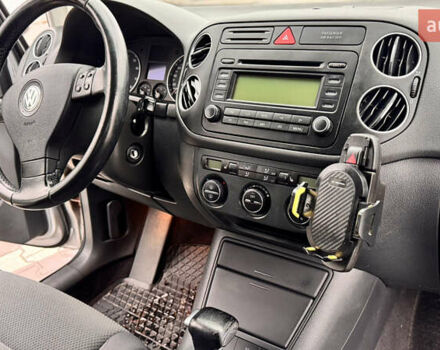 Сірий Фольксваген Golf Plus, об'ємом двигуна 1.6 л та пробігом 216 тис. км за 5850 $, фото 17 на Automoto.ua