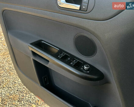 Серый Фольксваген Гольф Плюс, объемом двигателя 1.4 л и пробегом 208 тыс. км за 5500 $, фото 19 на Automoto.ua