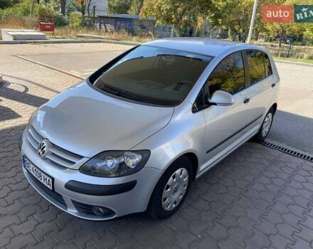 Серый Фольксваген Гольф Плюс, объемом двигателя 1.6 л и пробегом 183 тыс. км за 6999 $, фото 1 на Automoto.ua