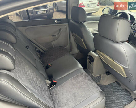 Серый Фольксваген Гольф Плюс, объемом двигателя 1.6 л и пробегом 209 тыс. км за 5200 $, фото 30 на Automoto.ua