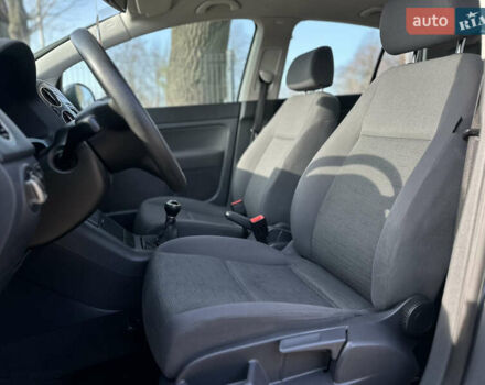 Серый Фольксваген Гольф Плюс, объемом двигателя 1.4 л и пробегом 208 тыс. км за 5500 $, фото 22 на Automoto.ua