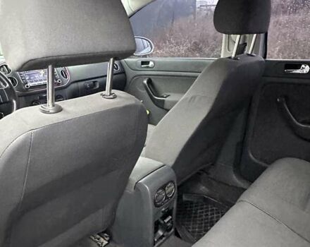 Серый Фольксваген Гольф Плюс, объемом двигателя 1.39 л и пробегом 208 тыс. км за 6000 $, фото 4 на Automoto.ua