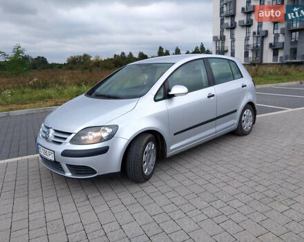 Сірий Фольксваген Golf Plus, об'ємом двигуна 1.6 л та пробігом 225 тис. км за 5750 $, фото 6 на Automoto.ua