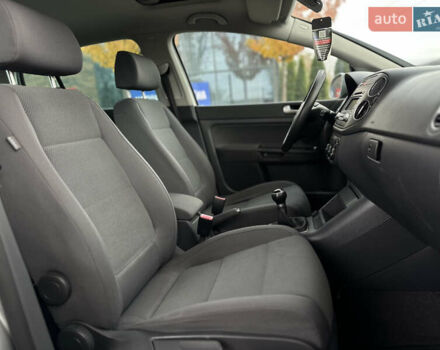 Серый Фольксваген Гольф Плюс, объемом двигателя 1.6 л и пробегом 211 тыс. км за 6600 $, фото 52 на Automoto.ua