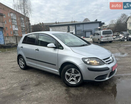 Серый Фольксваген Гольф Плюс, объемом двигателя 1.6 л и пробегом 180 тыс. км за 6200 $, фото 4 на Automoto.ua