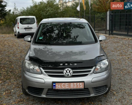 Серый Фольксваген Гольф Плюс, объемом двигателя 1.6 л и пробегом 211 тыс. км за 6600 $, фото 4 на Automoto.ua