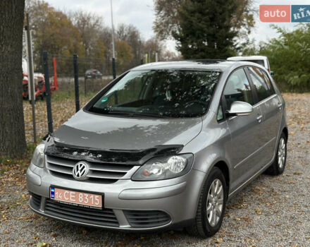 Серый Фольксваген Гольф Плюс, объемом двигателя 1.6 л и пробегом 211 тыс. км за 6600 $, фото 6 на Automoto.ua