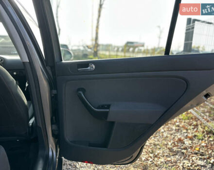 Серый Фольксваген Гольф Плюс, объемом двигателя 1.4 л и пробегом 208 тыс. км за 5500 $, фото 32 на Automoto.ua