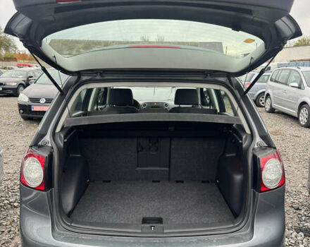 Серый Фольксваген Гольф Плюс, объемом двигателя 1.6 л и пробегом 229 тыс. км за 6300 $, фото 17 на Automoto.ua