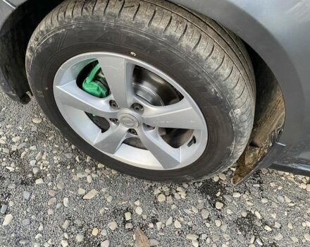 Серый Фольксваген Гольф Плюс, объемом двигателя 1.4 л и пробегом 290 тыс. км за 4500 $, фото 6 на Automoto.ua