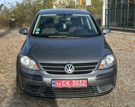 Серый Фольксваген Гольф Плюс, объемом двигателя 1.4 л и пробегом 208 тыс. км за 5500 $, фото 1 на Automoto.ua