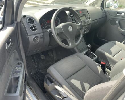 Серый Фольксваген Гольф Плюс, объемом двигателя 1.4 л и пробегом 118 тыс. км за 5300 $, фото 5 на Automoto.ua