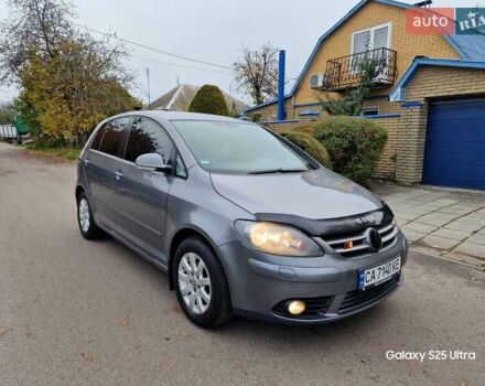 Сірий Фольксваген Golf Plus, об'ємом двигуна 2 л та пробігом 248 тис. км за 4700 $, фото 3 на Automoto.ua