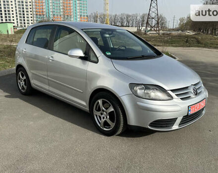 Сірий Фольксваген Golf Plus, об'ємом двигуна 1.6 л та пробігом 228 тис. км за 7700 $, фото 3 на Automoto.ua