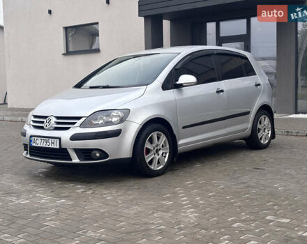 Сірий Фольксваген Golf Plus, об'ємом двигуна 1.39 л та пробігом 223 тис. км за 6000 $, фото 6 на Automoto.ua