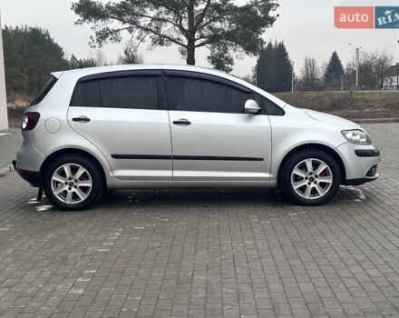 Сірий Фольксваген Golf Plus, об'ємом двигуна 1.39 л та пробігом 223 тис. км за 6000 $, фото 1 на Automoto.ua