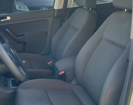 Сірий Фольксваген Golf Plus, об'ємом двигуна 1.6 л та пробігом 211 тис. км за 6500 $, фото 63 на Automoto.ua