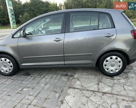 Сірий Фольксваген Golf Plus, об'ємом двигуна 1.6 л та пробігом 227 тис. км за 5400 $, фото 2 на Automoto.ua