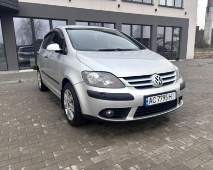 Серый Фольксваген Гольф Плюс, объемом двигателя 1.4 л и пробегом 225 тыс. км за 6000 $, фото 6 на Automoto.ua