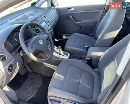 Серый Фольксваген Гольф Плюс, объемом двигателя 1.6 л и пробегом 218 тыс. км за 6300 $, фото 36 на Automoto.ua