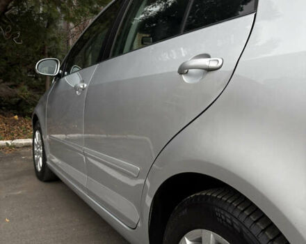 Серый Фольксваген Гольф Плюс, объемом двигателя 1.6 л и пробегом 170 тыс. км за 5999 $, фото 19 на Automoto.ua