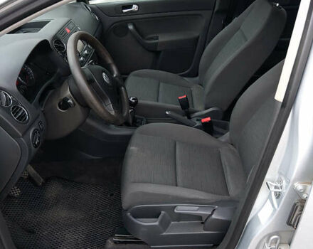 Сірий Фольксваген Golf Plus, об'ємом двигуна 1.6 л та пробігом 225 тис. км за 5750 $, фото 11 на Automoto.ua