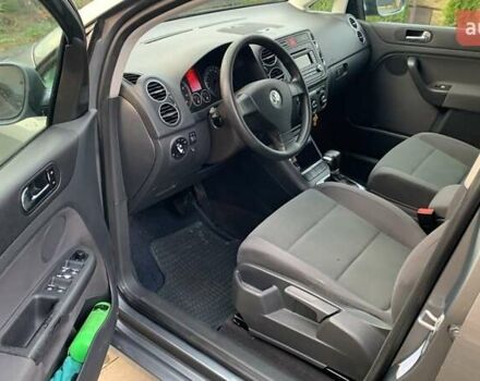 Серый Фольксваген Гольф Плюс, объемом двигателя 1.6 л и пробегом 172 тыс. км за 5977 $, фото 15 на Automoto.ua