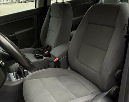 Серый Фольксваген Гольф Плюс, объемом двигателя 1.6 л и пробегом 170 тыс. км за 5999 $, фото 23 на Automoto.ua