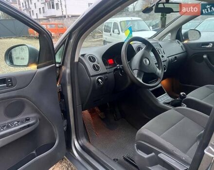 Сірий Фольксваген Golf Plus, об'ємом двигуна 1.6 л та пробігом 224 тис. км за 4400 $, фото 6 на Automoto.ua