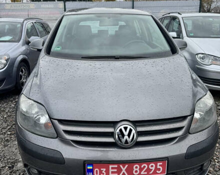 Серый Фольксваген Гольф Плюс, объемом двигателя 1.6 л и пробегом 229 тыс. км за 6300 $, фото 1 на Automoto.ua