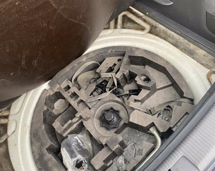 Сірий Фольксваген Golf Plus, об'ємом двигуна 1.9 л та пробігом 220 тис. км за 5450 $, фото 19 на Automoto.ua