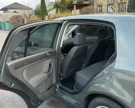 Серый Фольксваген Гольф Плюс, объемом двигателя 1.6 л и пробегом 194 тыс. км за 6400 $, фото 6 на Automoto.ua