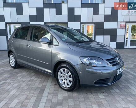 Сірий Фольксваген Golf Plus, об'ємом двигуна 1.6 л та пробігом 99 тис. км за 6600 $, фото 2 на Automoto.ua