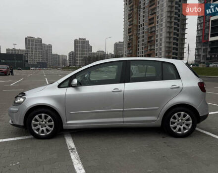 Серый Фольксваген Гольф Плюс, объемом двигателя 1.6 л и пробегом 171 тыс. км за 5699 $, фото 2 на Automoto.ua