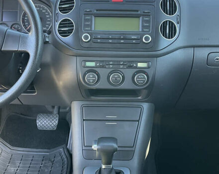 Серый Фольксваген Гольф Плюс, объемом двигателя 1.6 л и пробегом 218 тыс. км за 6300 $, фото 34 на Automoto.ua