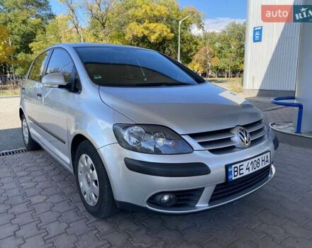 Серый Фольксваген Гольф Плюс, объемом двигателя 1.6 л и пробегом 183 тыс. км за 6999 $, фото 4 на Automoto.ua