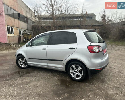 Серый Фольксваген Гольф Плюс, объемом двигателя 1.6 л и пробегом 180 тыс. км за 6200 $, фото 21 на Automoto.ua