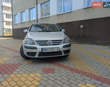Серый Фольксваген Гольф Плюс, объемом двигателя 1.6 л и пробегом 182 тыс. км за 6250 $, фото 1 на Automoto.ua